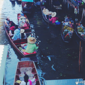 Floating market